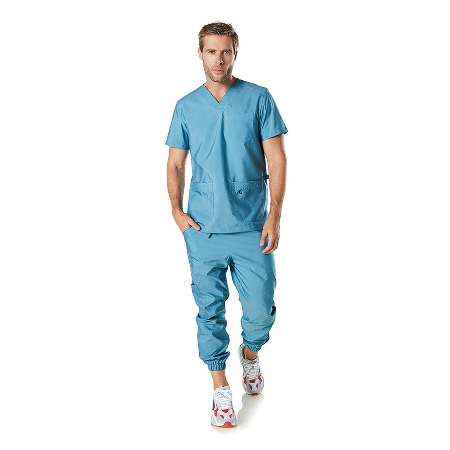 Médico o Doctor vistiendo una  color PISSARRO marca Gallantdale Uniformes Médicos y Quirúrgicos