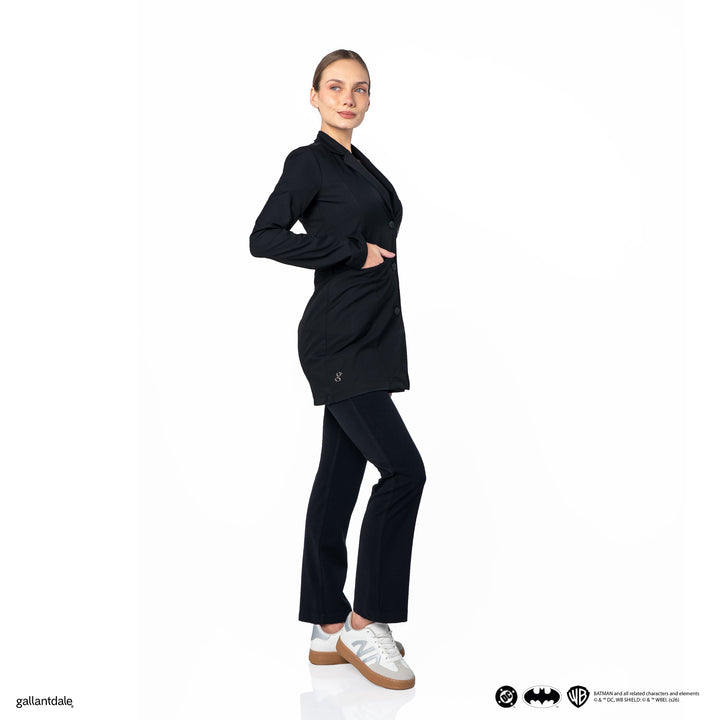 Bata de Laboratorio para mujer modelo Gotham City / Batgirl™