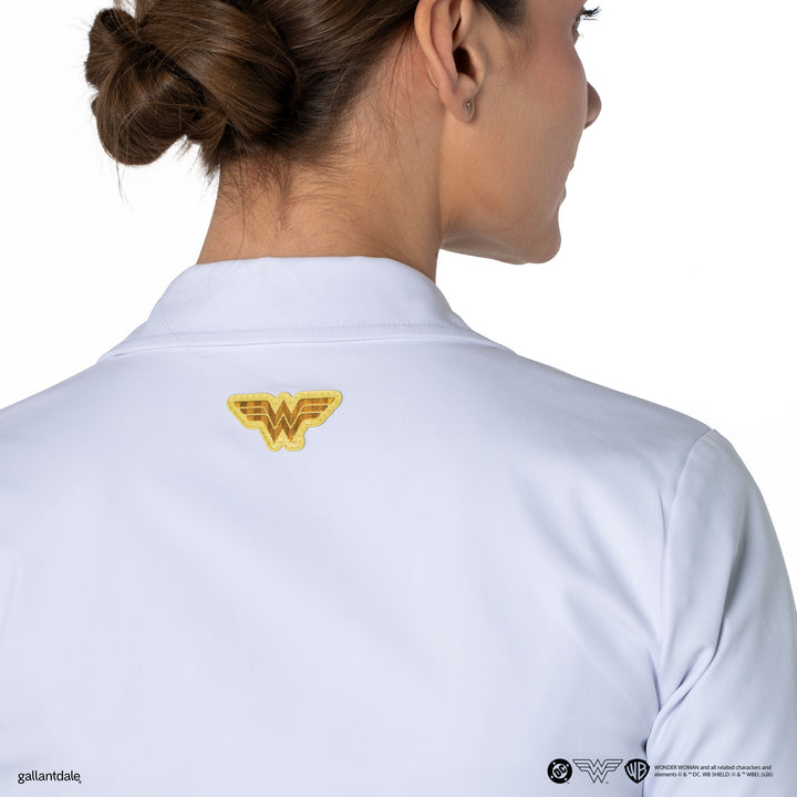 Bata de Laboratorio para mujer modelo Wonder /WonderWoman™