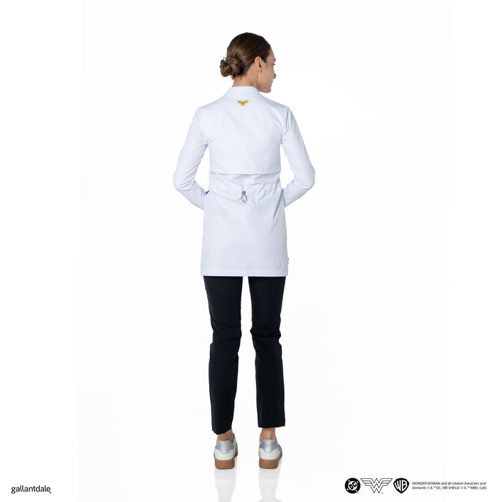 Bata de Laboratorio para mujer modelo Wonder /WonderWoman™