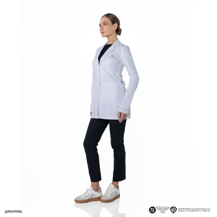 Bata de Laboratorio para mujer modelo Wonder /WonderWoman™
