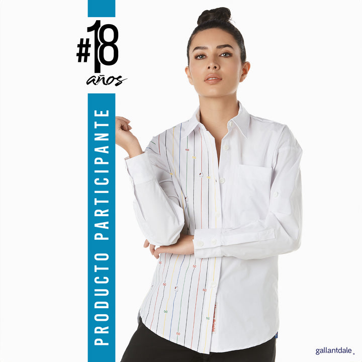 Camisa Médica de Mujer Hello Kitty® modelo Takashi