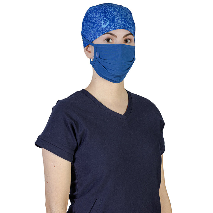 Médico o Doctor vistiendo una  color REY marca Gallantdale Uniformes Médicos y Quirúrgicos