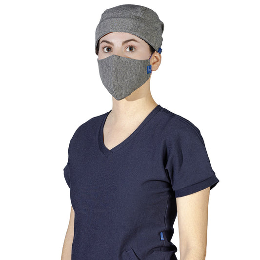 Médico o Doctor vistiendo una PPE color NEGRO marca Gallantdale Uniformes Médicos y Quirúrgicos